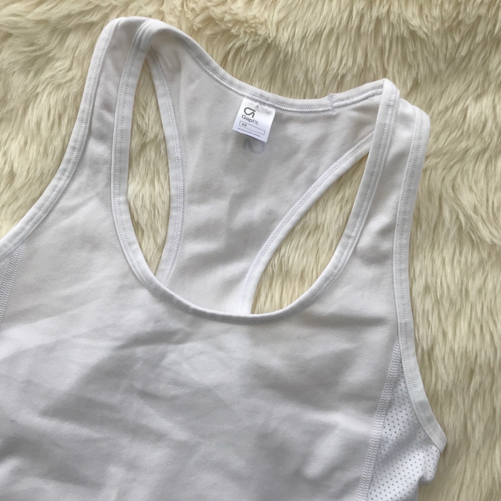 GapFit | White Tank XS - Picture 5 of 5